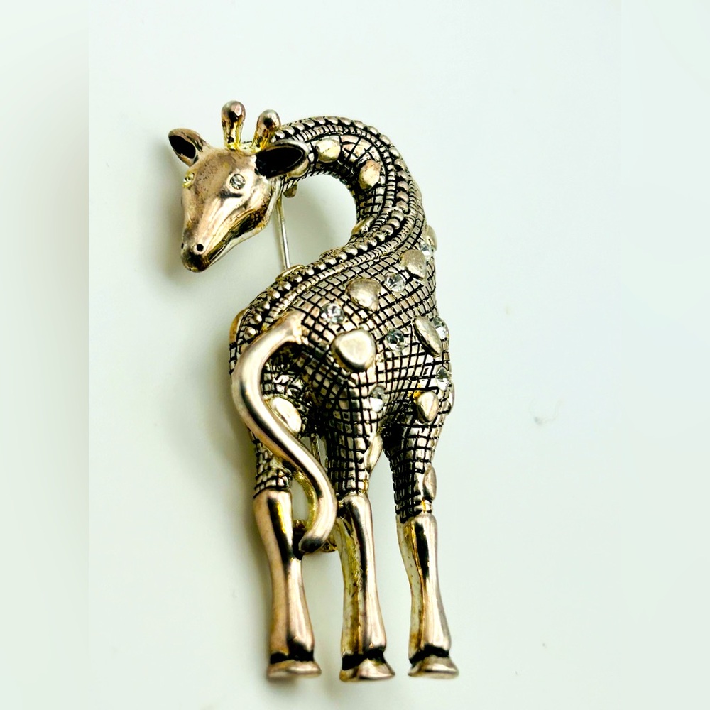 Vintage signed Giraffe Brooch Pin Safari Zoo Exotic